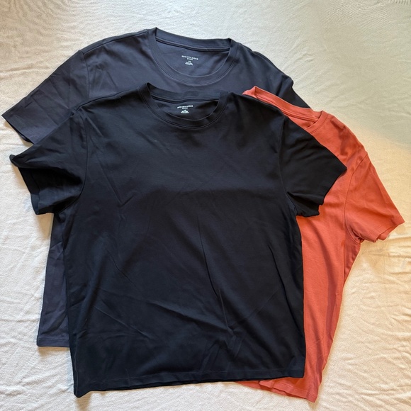 Saks Fifth Avenue Men L Ultraluxe Cotton T-shirts Tees Combo - Picture 1 of 4